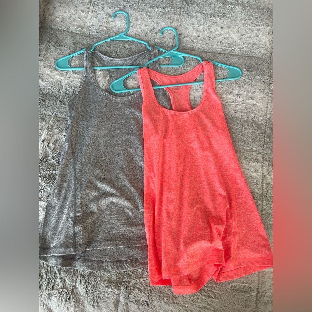 Two pack Amazon women running tank tops (coral and gray)
